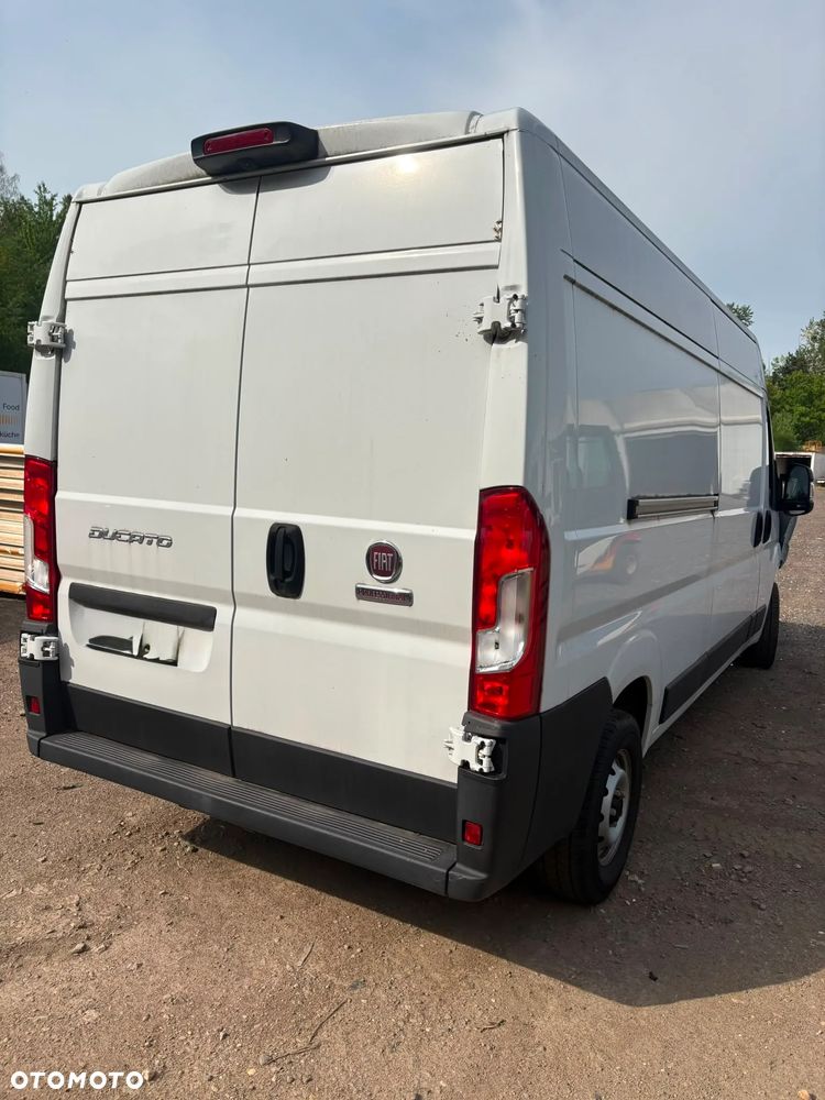 Fiat Ducato 2022r 2.2D. Niski przebieg! Na częśći - 4