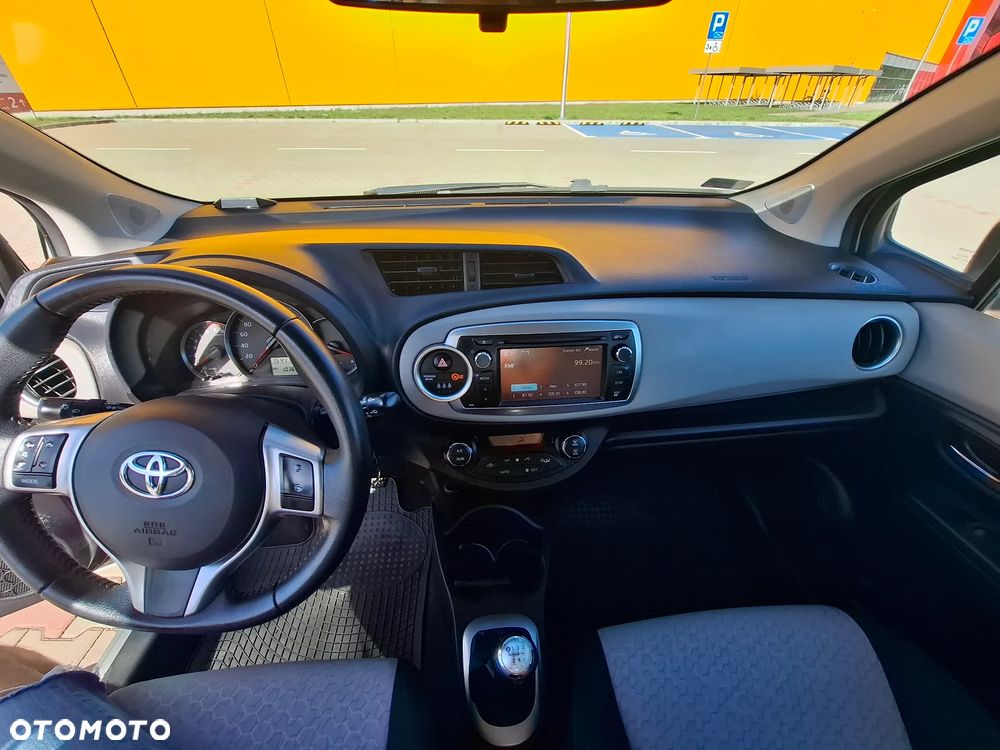 Toyota Yaris 1.33 Prestige - 22