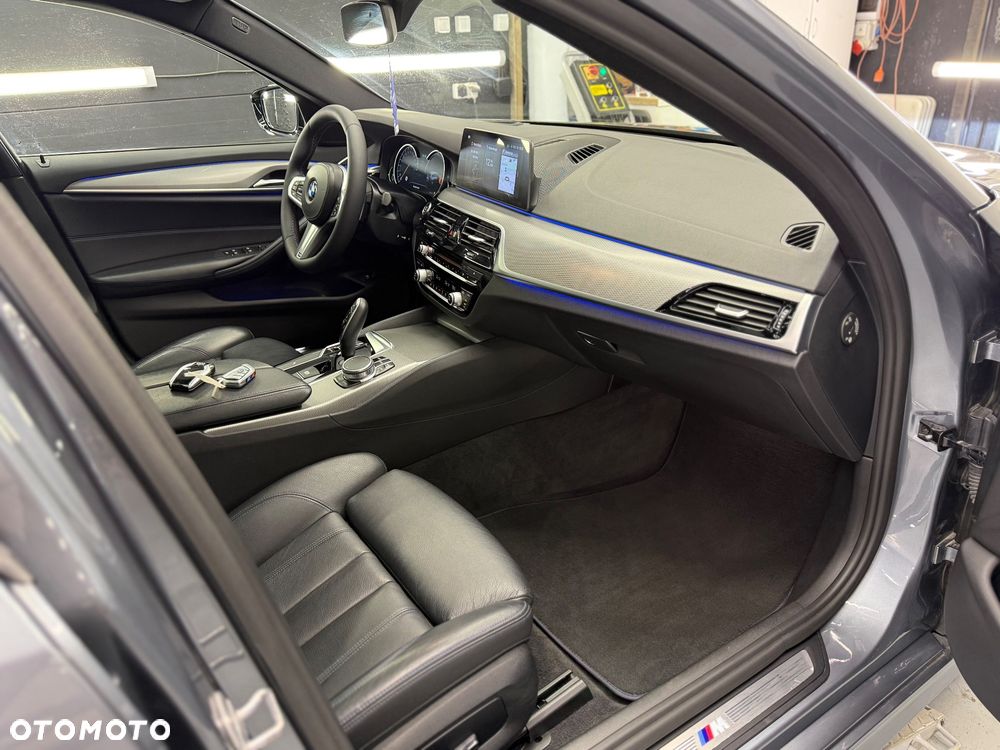 BMW Seria 5 520d M Sport Edition - 14