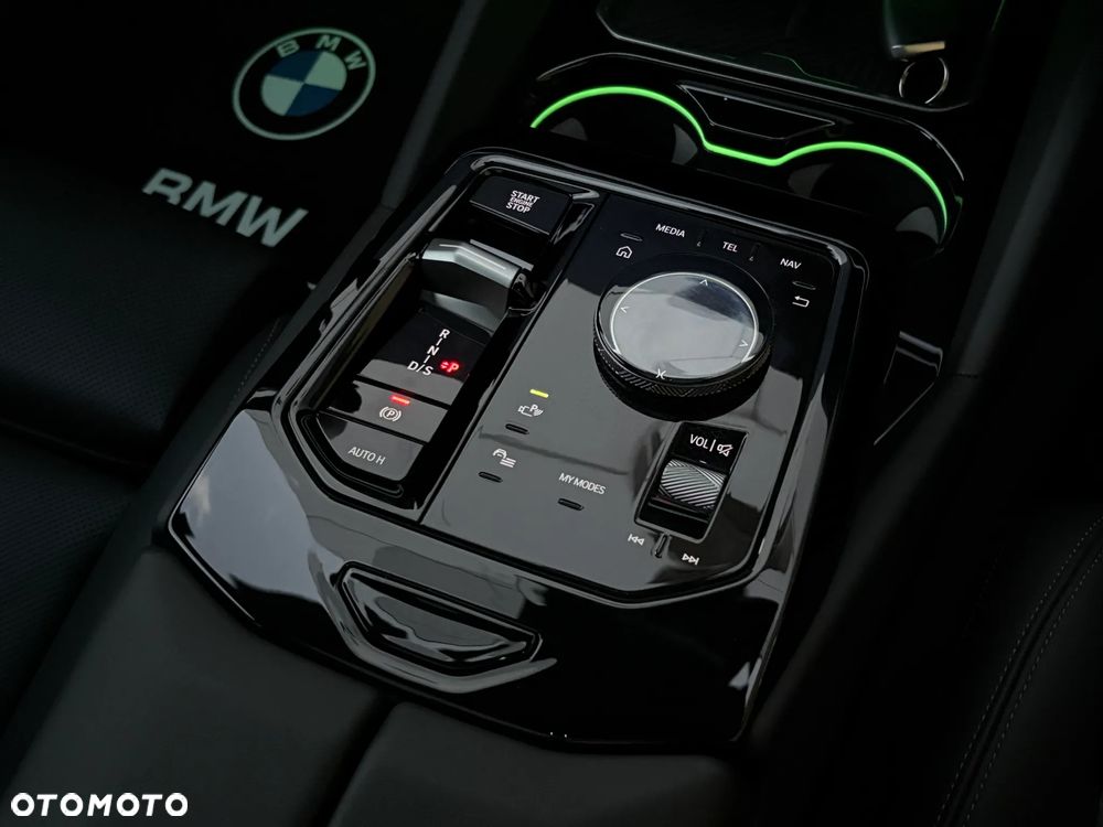 BMW Seria 5 520d xDrive mHEV M Sport - 11