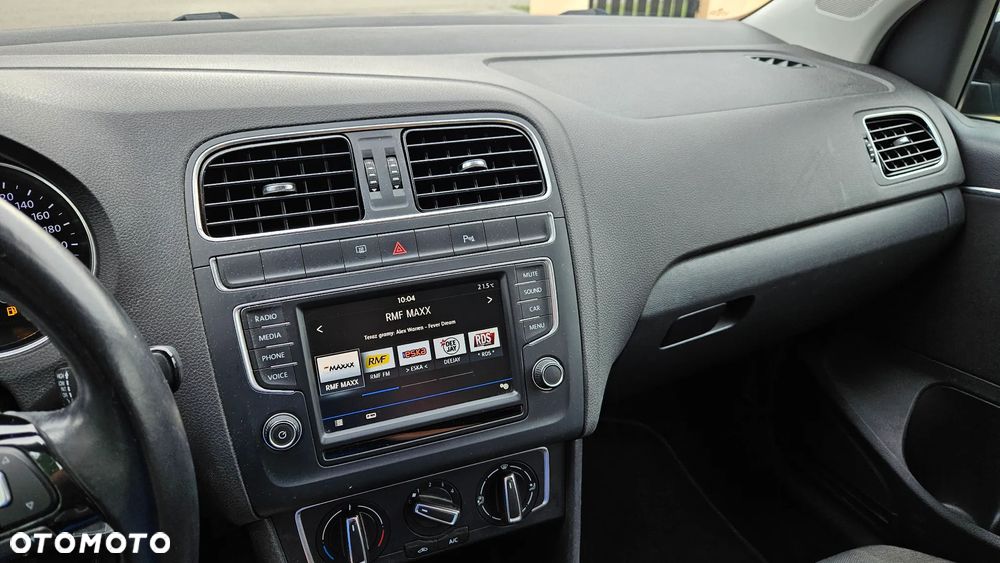 Volkswagen Polo 1.4 TDI (Blue Motion Technology) Comfortline - 28