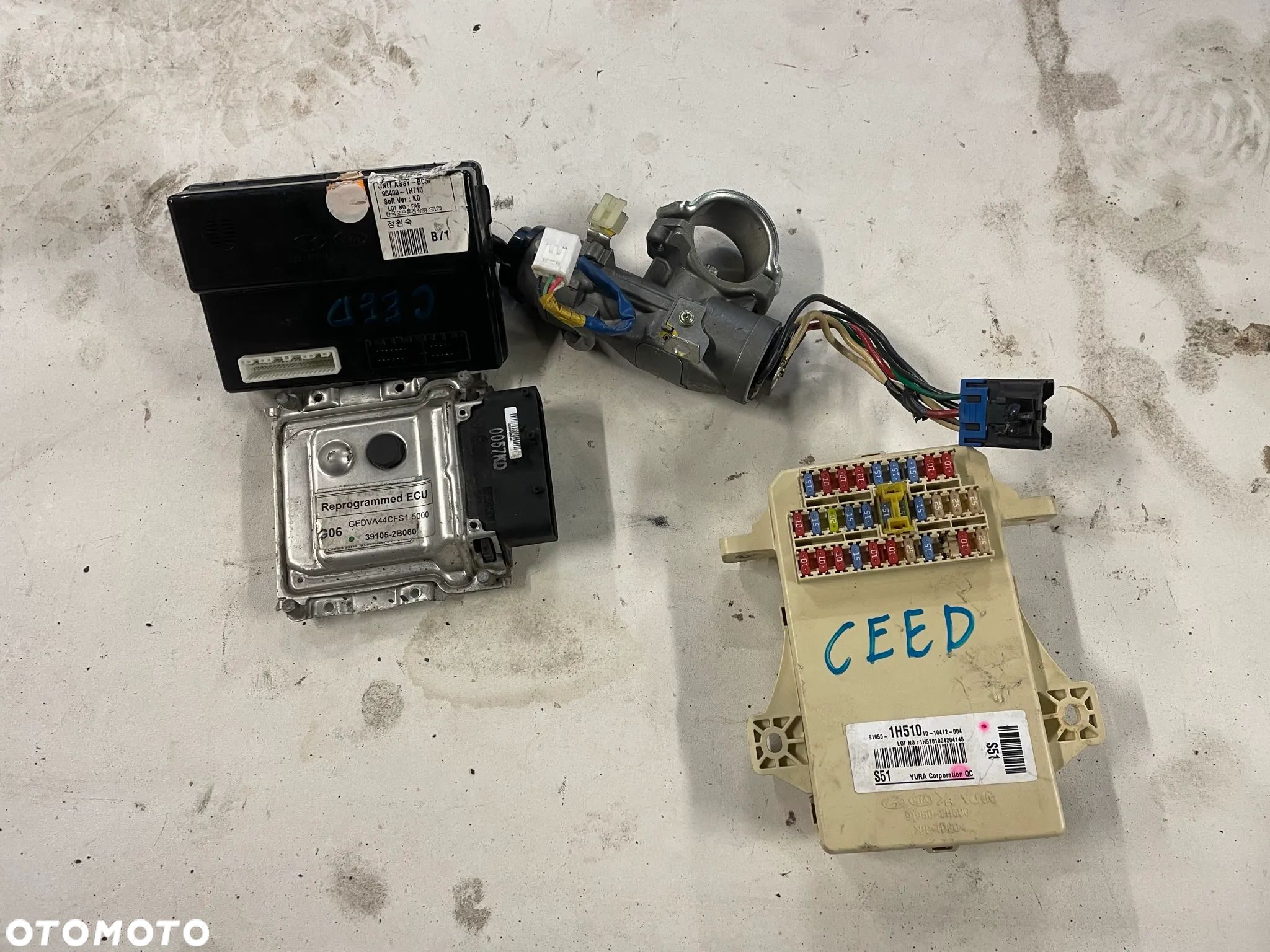 KIA PRO CEED 1.4 KOMPUTER SILNIKA SKRZYNKA BEZPIECZNIKÓW STACYJKA ZESTAW STARTOWY - 1