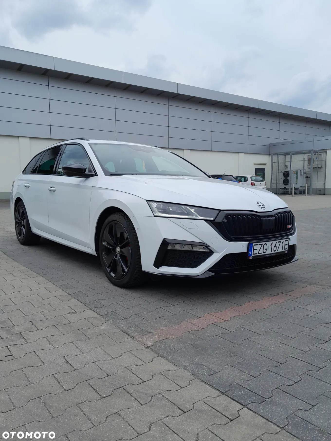 Skoda Octavia 2.0 TDI DSG 4x4 RS Plus - 12