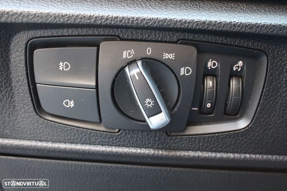 BMW 116 d Advantage Auto - 13