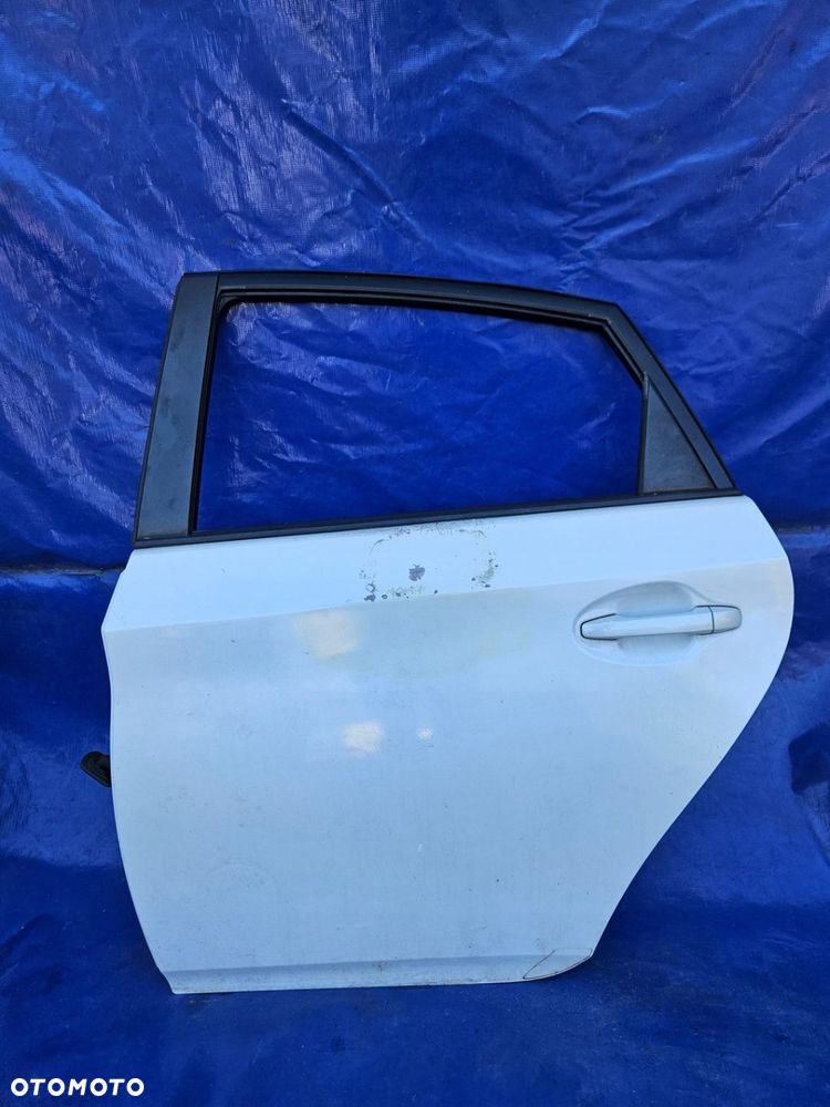 Toyota Prius III 09-15 drzwi lewe tylne 070 - 1