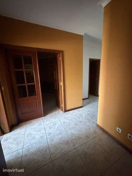 T3 Andar-Moradia com Vista Rio, Terraço e Garagem – Seixas - Grande imagem: 4/12