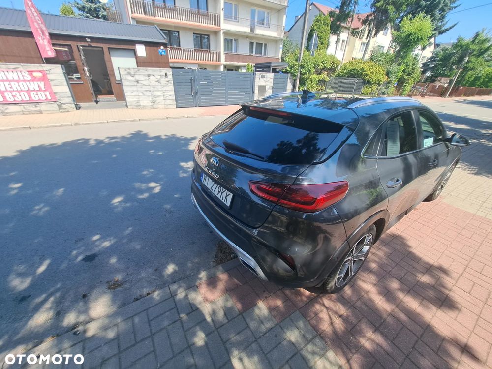 Kia XCeed 1.6 T-GDI L Business Line DCT - 4