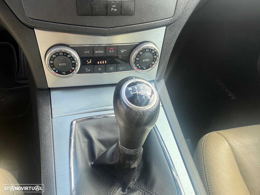 Mercedes-Benz C 220 Station CDI DPF BlueEFFICIENCY Avantgarde - 20