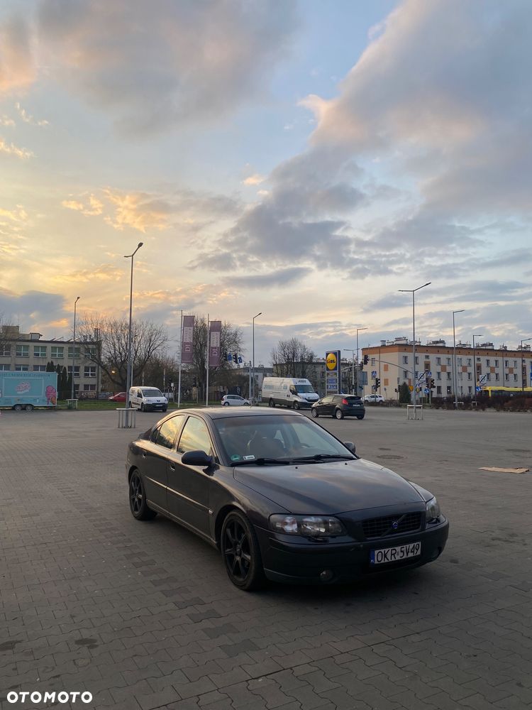 Volvo S60 2.4 T - 1