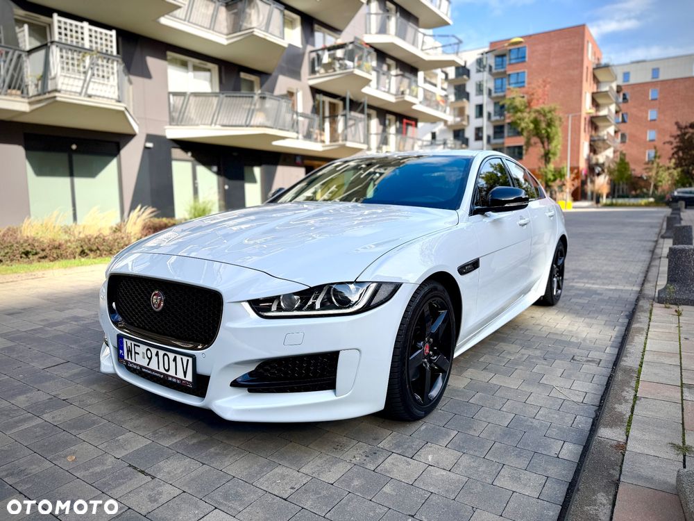Jaguar Xe