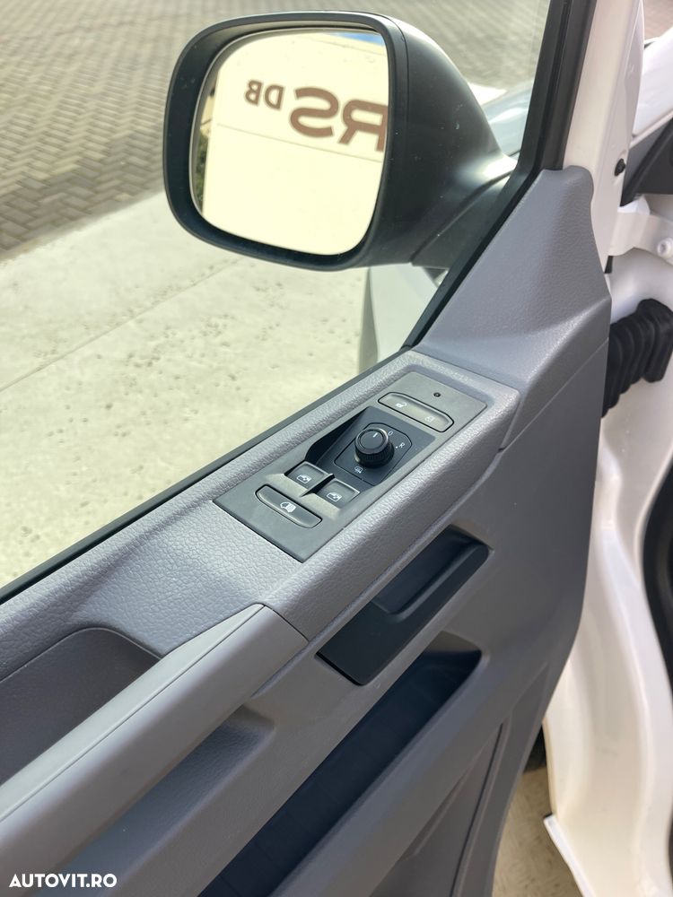 Volkswagen Transporter 2.0TDI  LUNG  2CULISANTE - 31