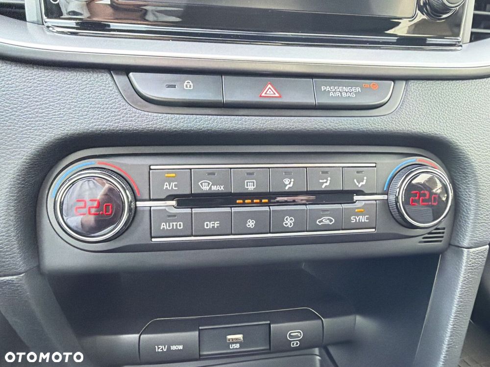 Kia XCeed - 24