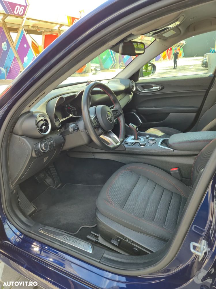 Alfa Romeo Giulia 2.0 Turbo RWD AT8 Super - 10