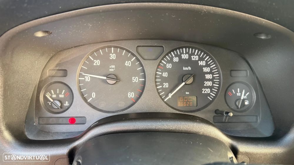Opel Astra Caravan 1.7 DTi Club - 9