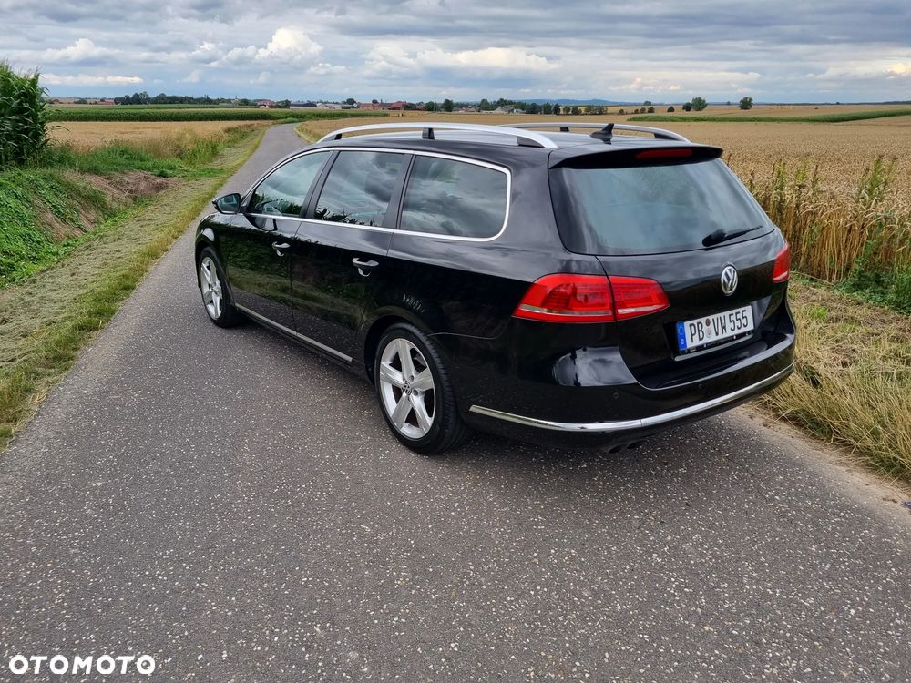 Volkswagen Passat 2.0 TDI DPF BlueMotion Technology Highline - 2