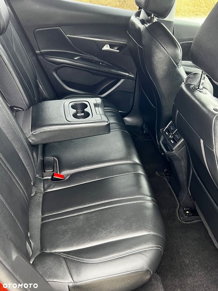 Peugeot 3008 PureTech 130 Stop & Start GPF Allure Business-Paket - 7