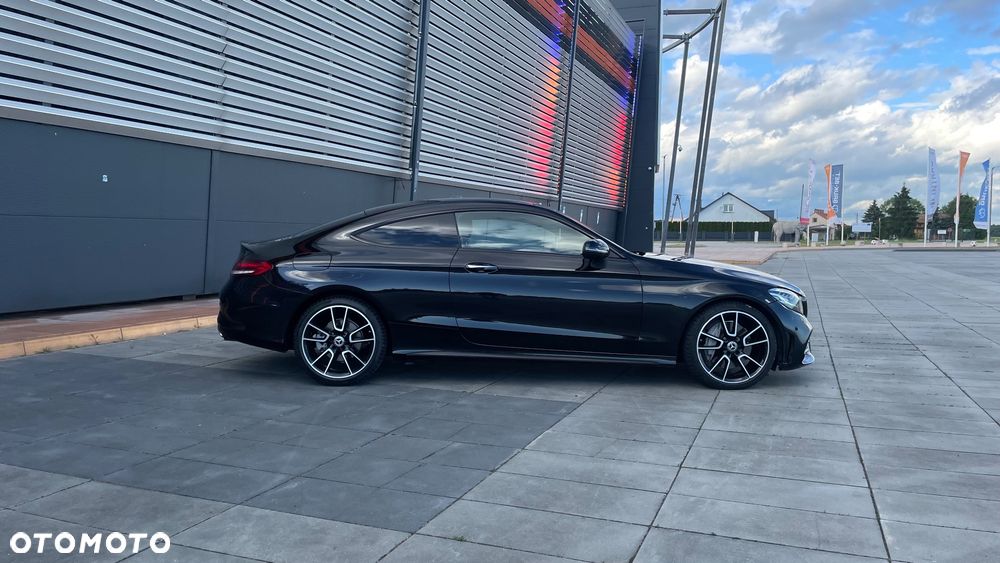 Mercedes-Benz Klasa C 300 9G-TRONIC AMG Line Plus - 3