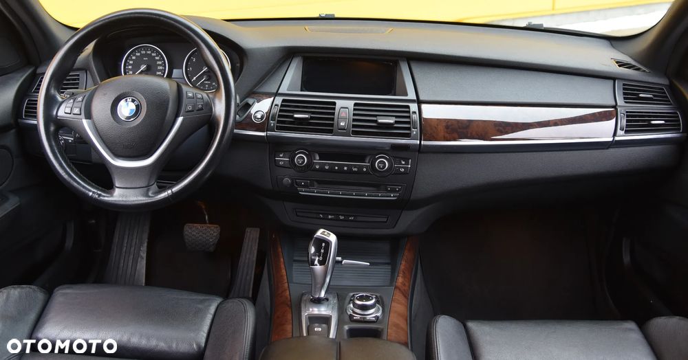 BMW X5 xDrive50i Edition Exclusive - 19