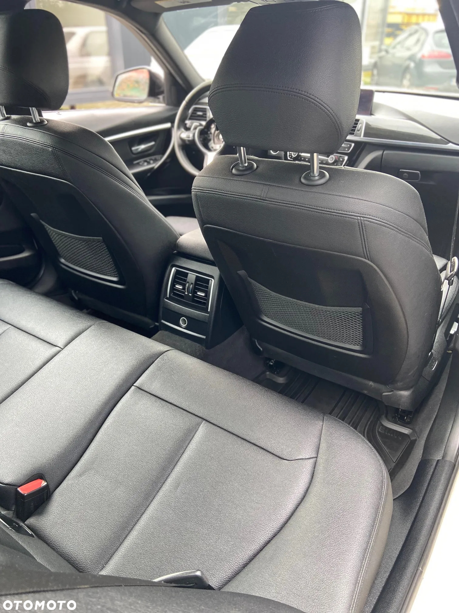 BMW Seria 3 330e M Sport sport - 13