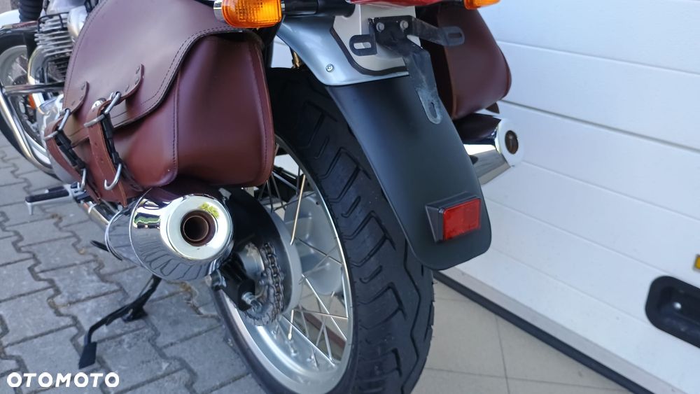 Royal Enfield Interceptor - 8