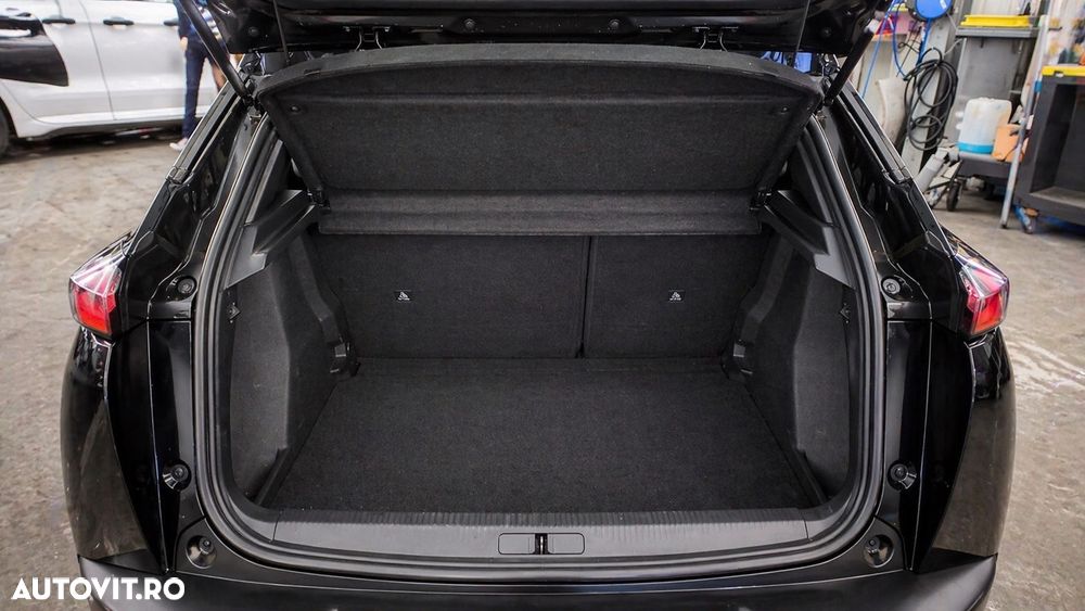 Peugeot 2008 1.2 L PureTech STT EAT8 Active - 10