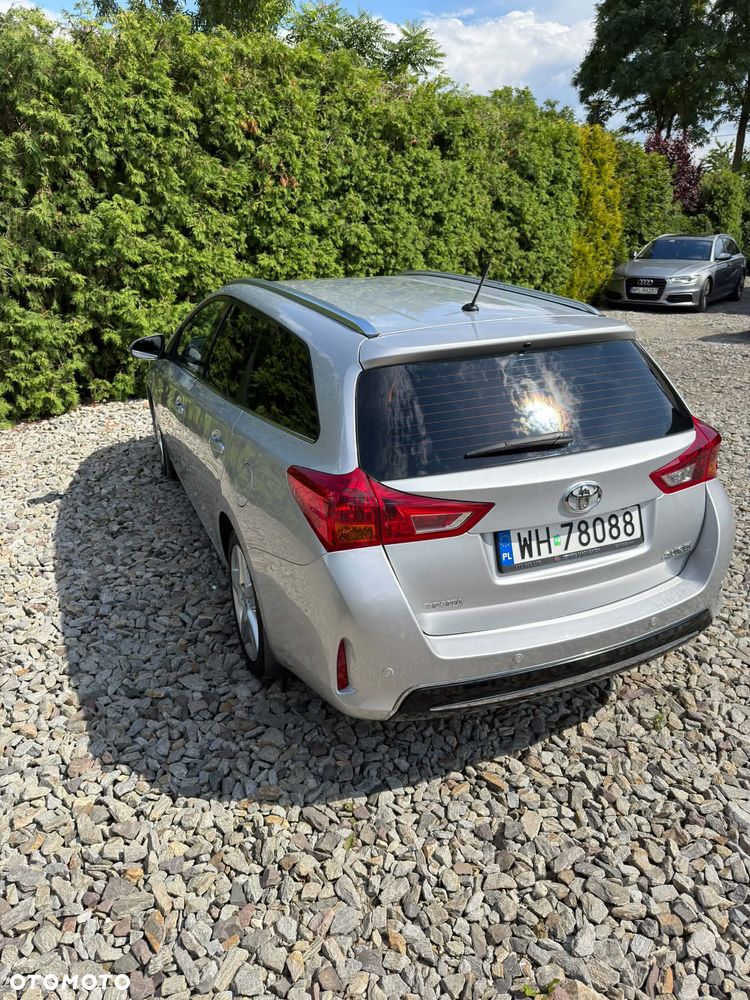 Toyota Auris 2.0 D-4D Prestige - 10