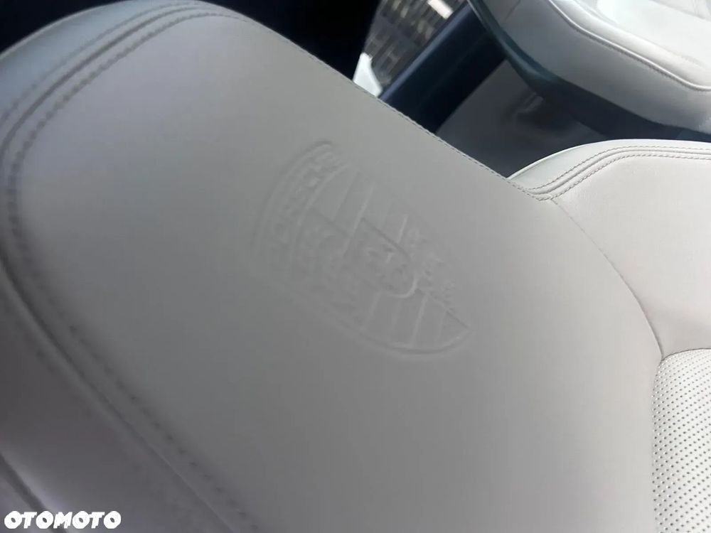 Porsche 911 Carrera 4S - 25