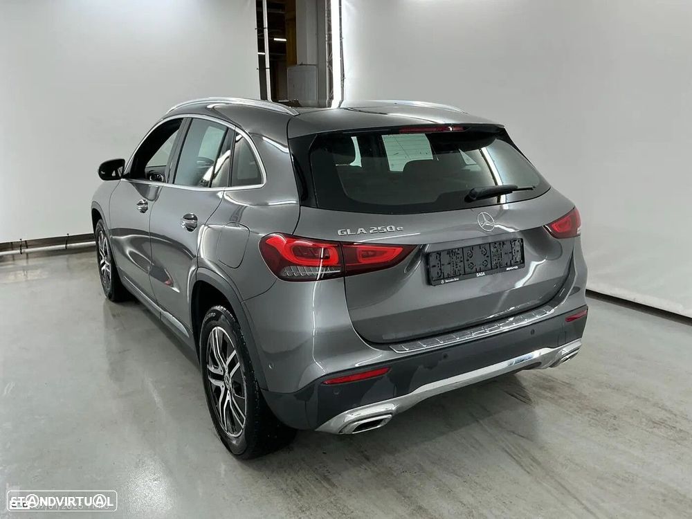 Mercedes-Benz GLA 250 e 8G-DCT Progressive - 3