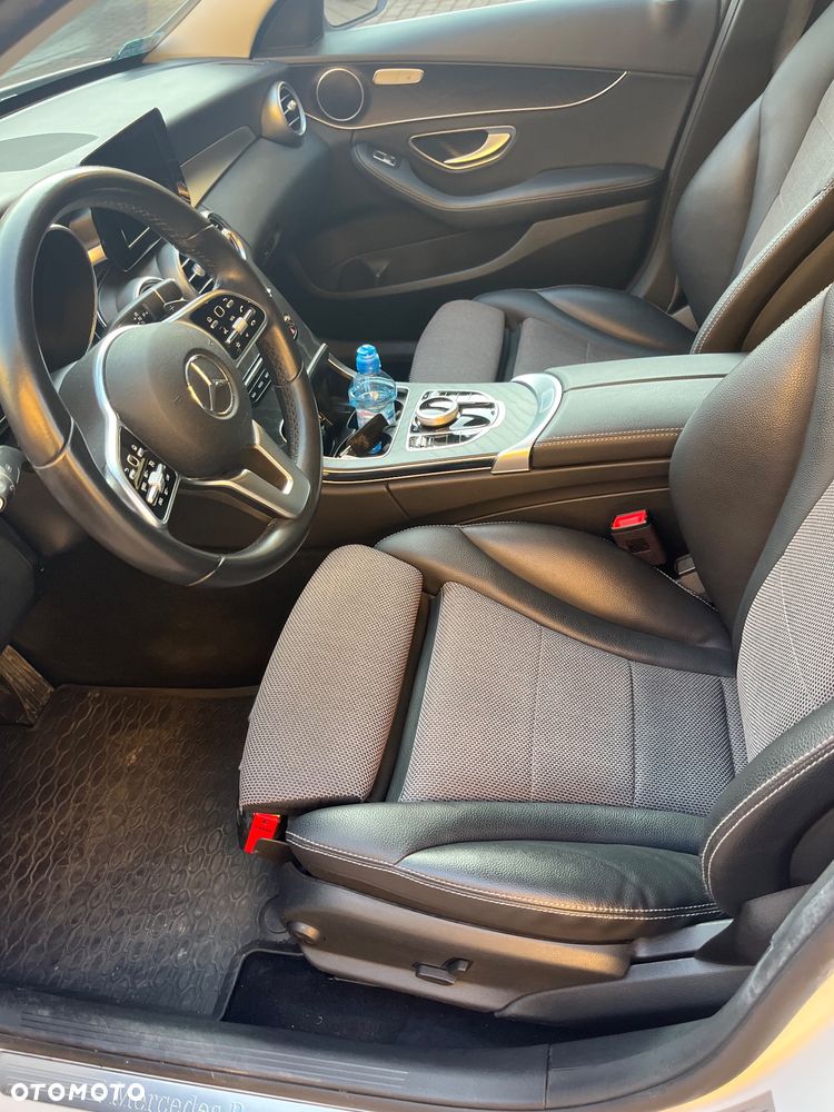 Mercedes-Benz Klasa C 160 Business Edition 9G-TRONIC - 19