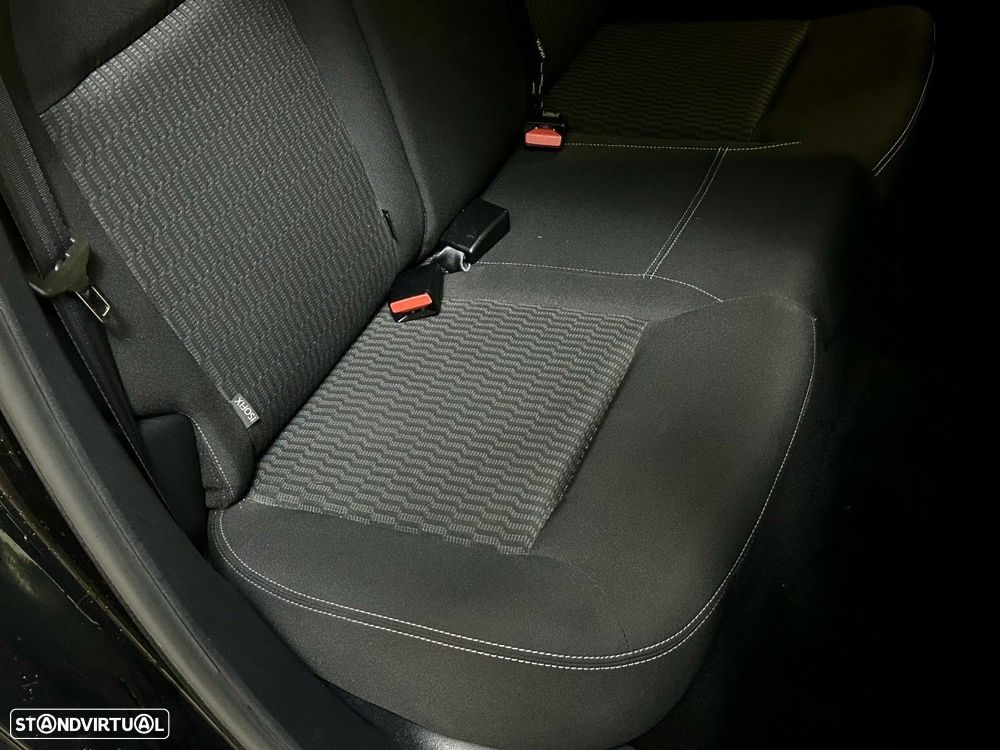 Peugeot 208 1.2 PureTech Style - 40