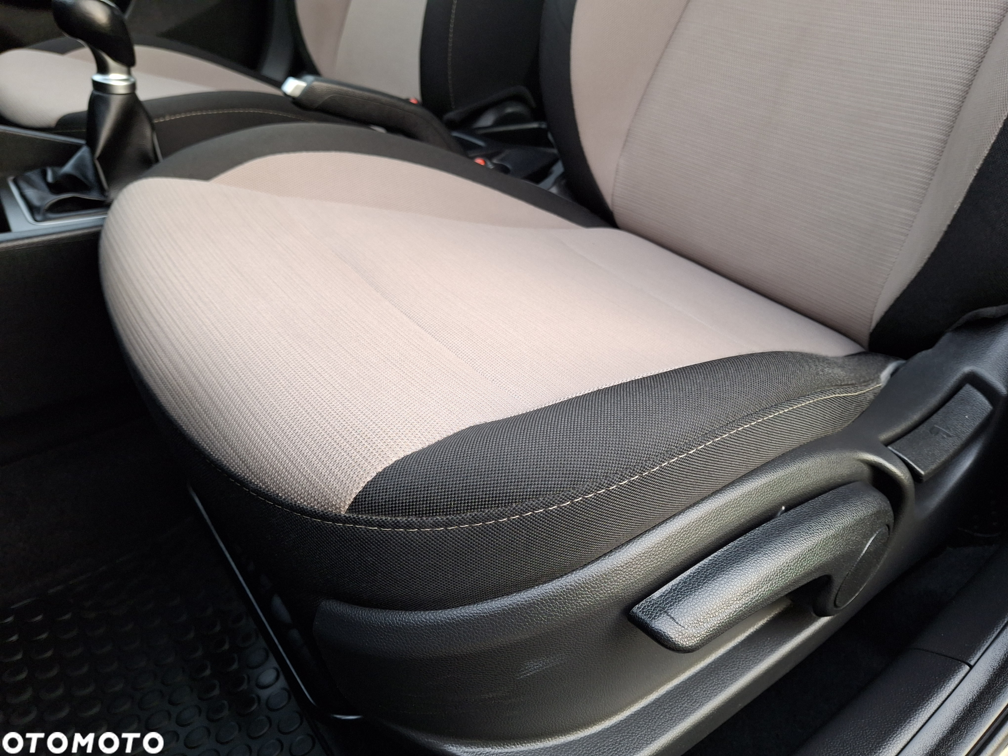 Hyundai i20 1.2 BlueDrive Fresh - 32