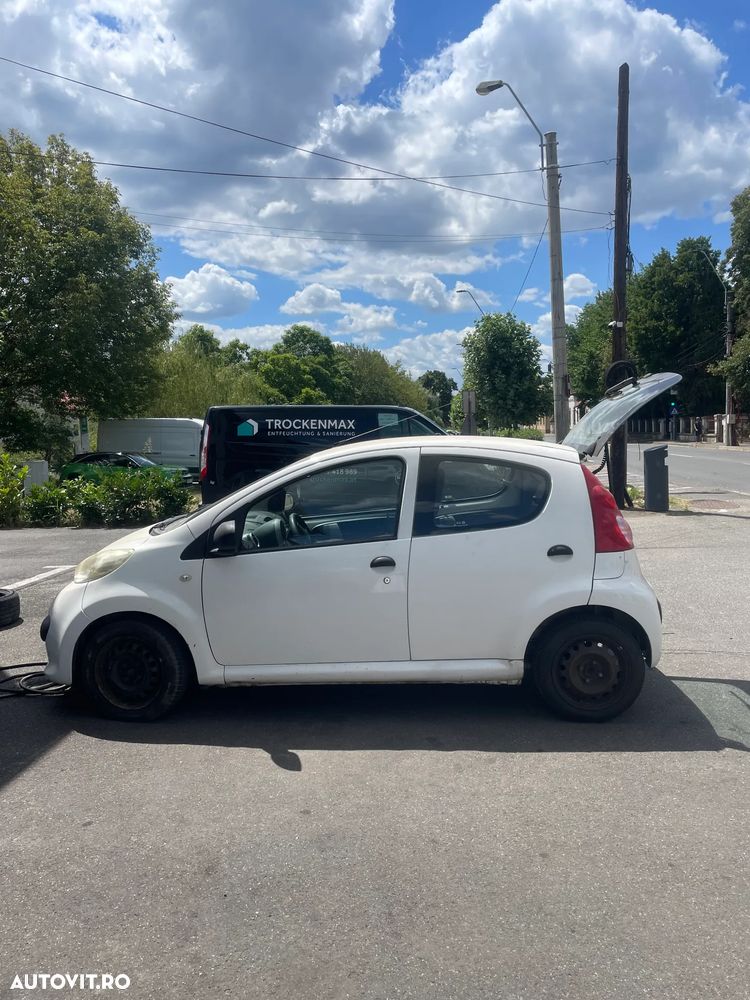 Peugeot 107 - 1