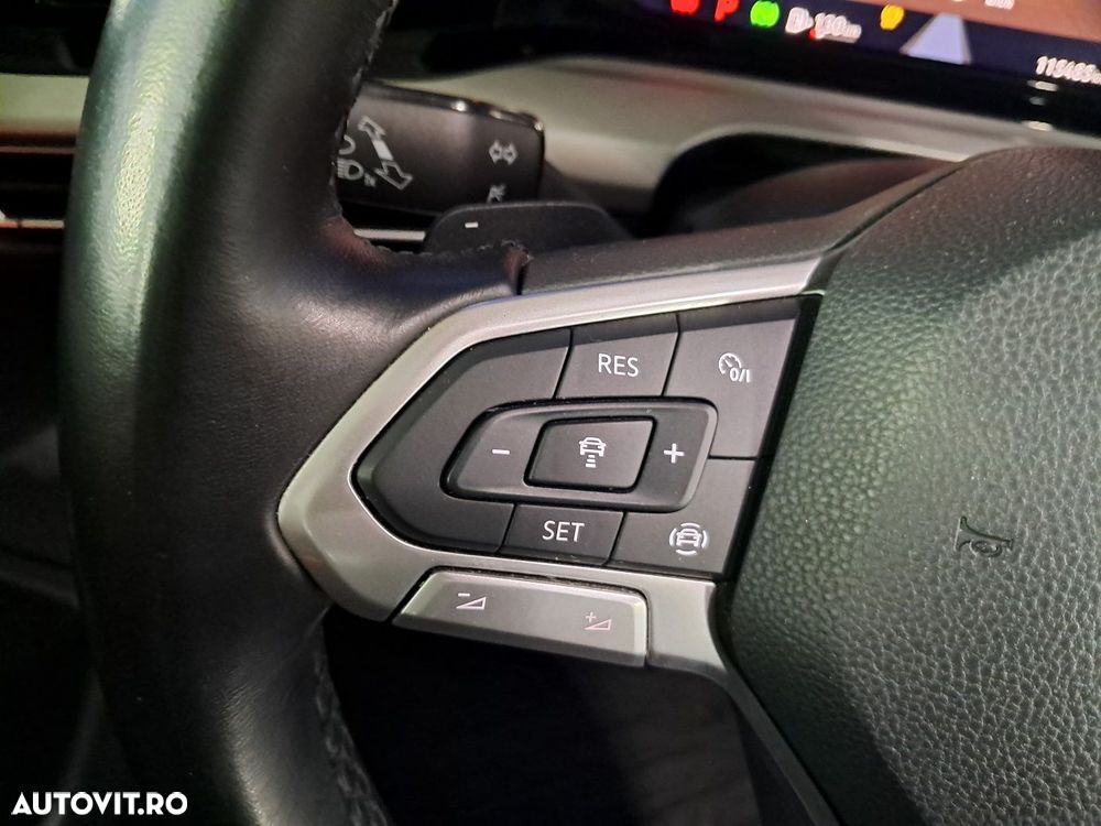 Volkswagen Golf - 12