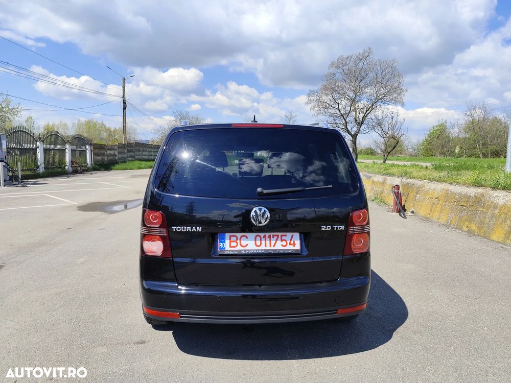 Volkswagen Touran 2.0TDI Highline - 26