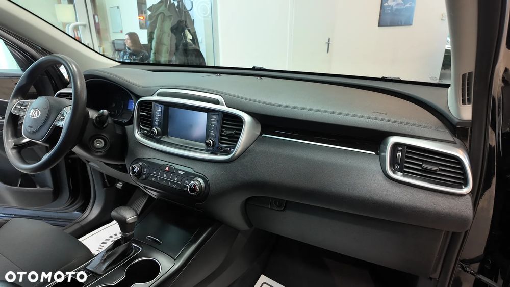 Kia Sorento 2.4 GDI 2WD Vision - 28