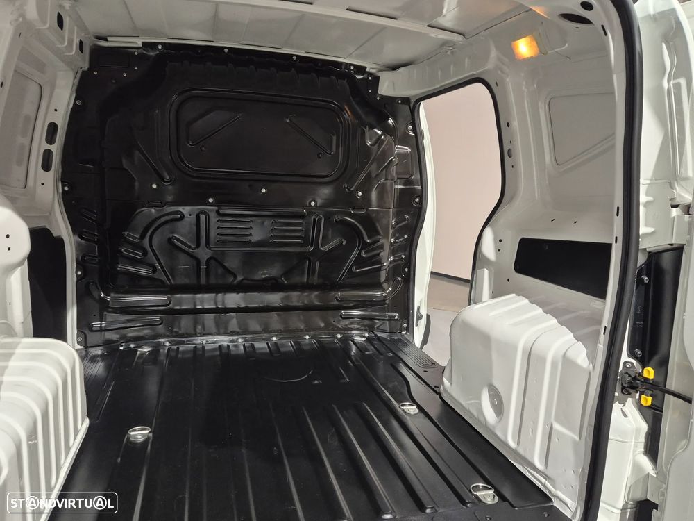 Fiat Fiorino 1.3 M-jet Adventure - 20