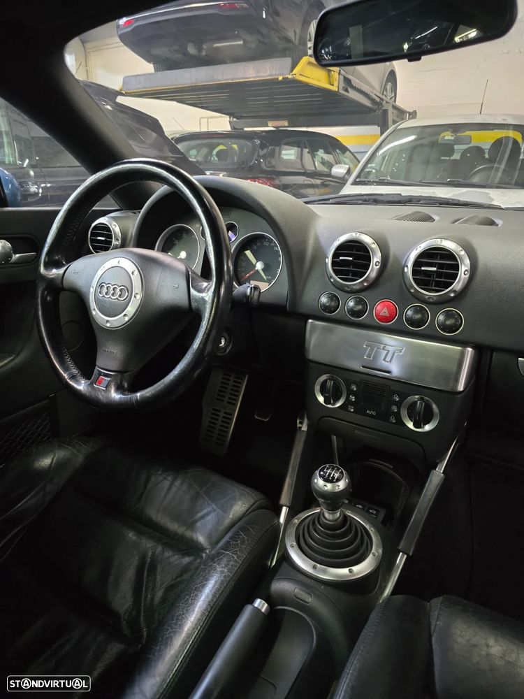 Audi TT Coupé 1.8 T - 16