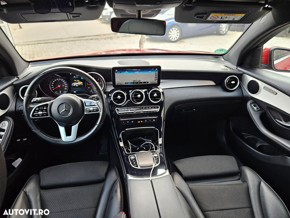 Mercedes-Benz GLC Coupe 200 d 4Matic 9G-TRONIC AMG Line Advanced - 23