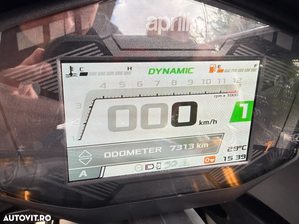 Aprilia RS 660 - 9