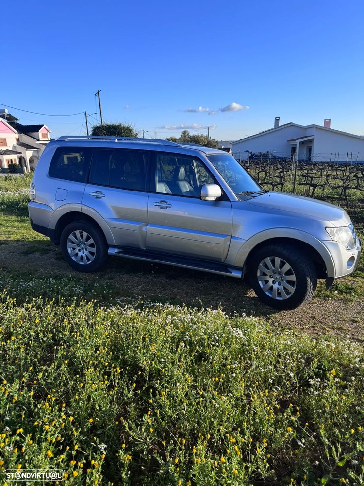 Mitsubishi Pajero 3.2 DI-D Auto Instyle - 3
