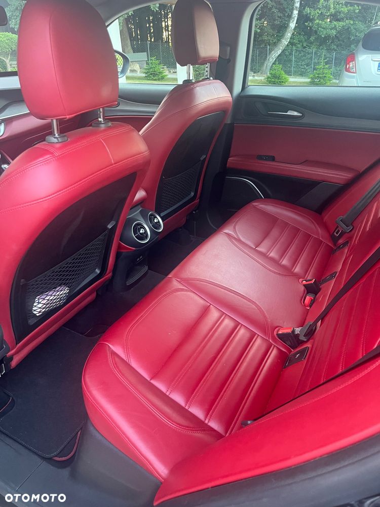 Alfa Romeo Stelvio 2.2 16V AT8 Executive - 8