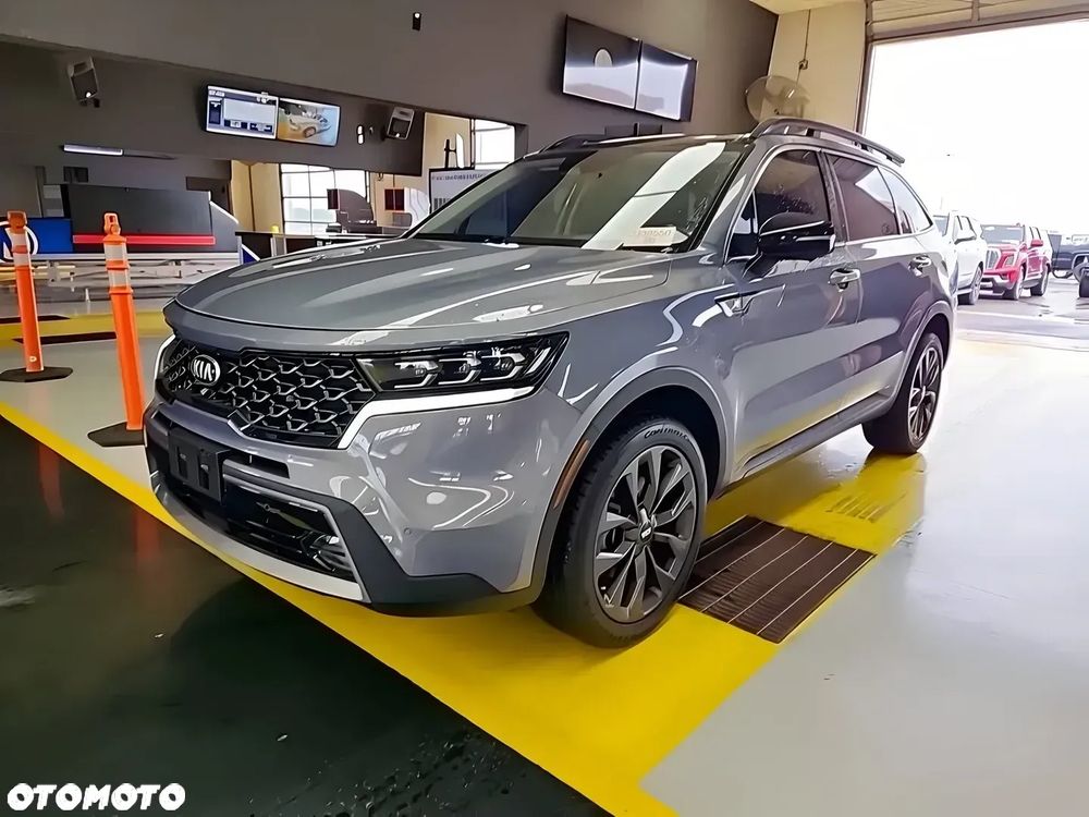 Kia Sorento - 4