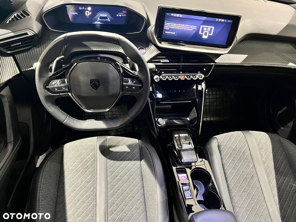 Peugeot 2008 1.2 PureTech Allure Pack S&S EAT8 - 17