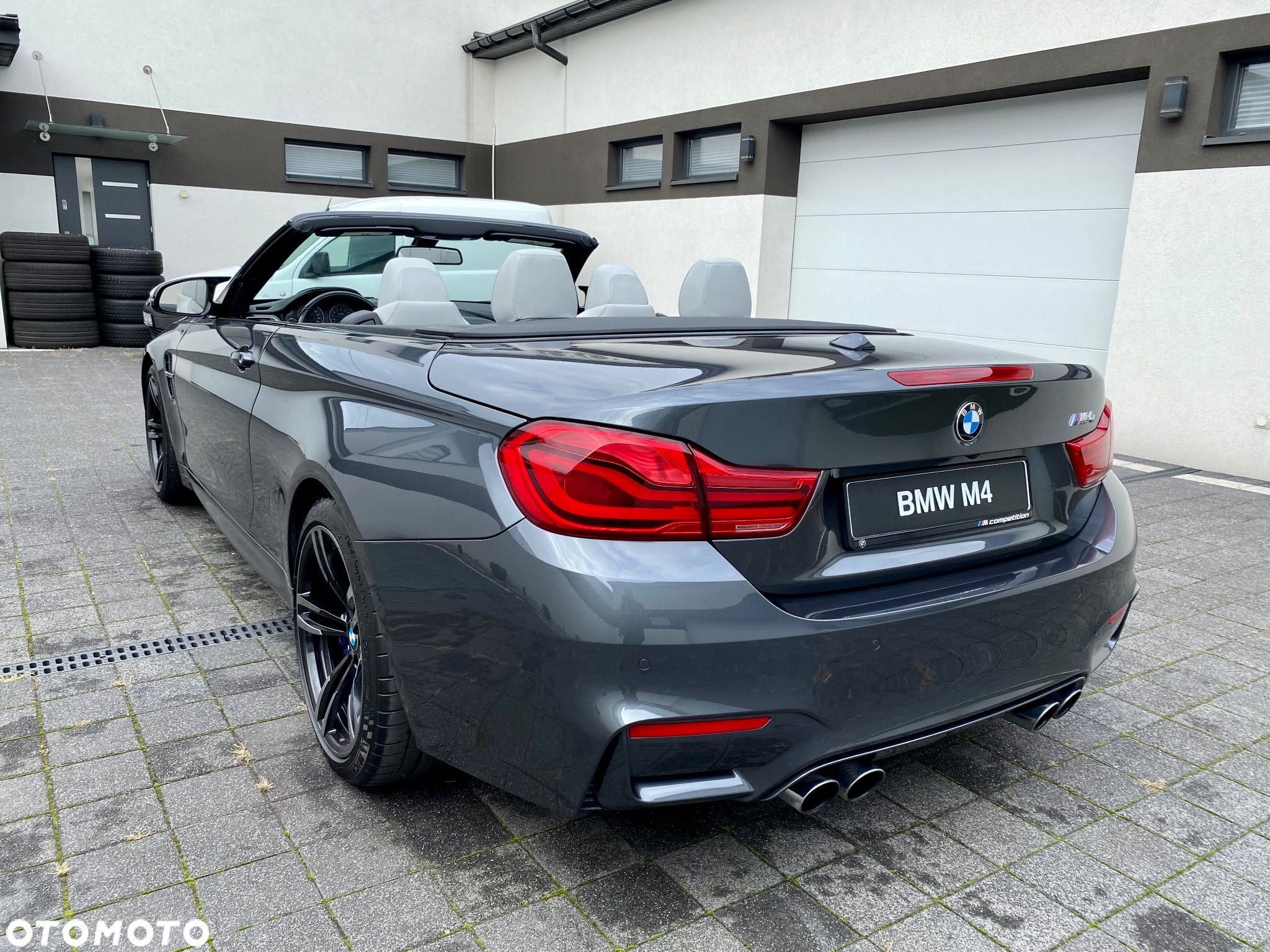 BMW M4 Cabrio DKG - 12