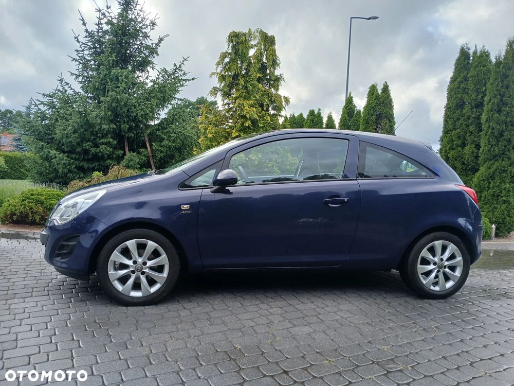 Opel Corsa - 2