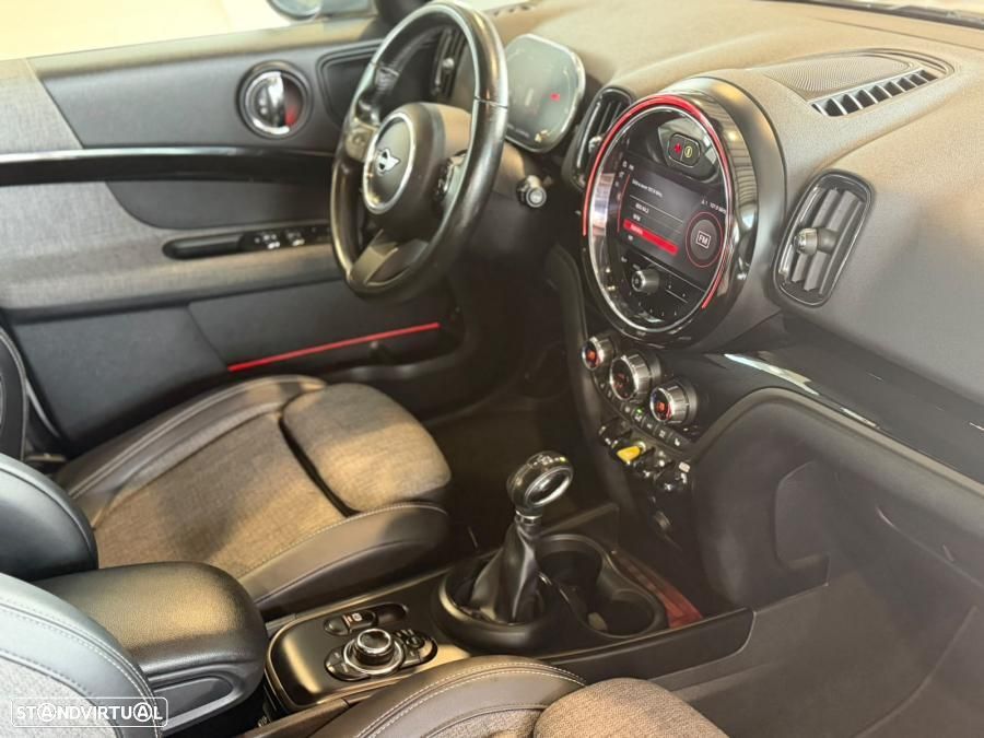 MINI Countryman Cooper SE ALL4 Auto - 21