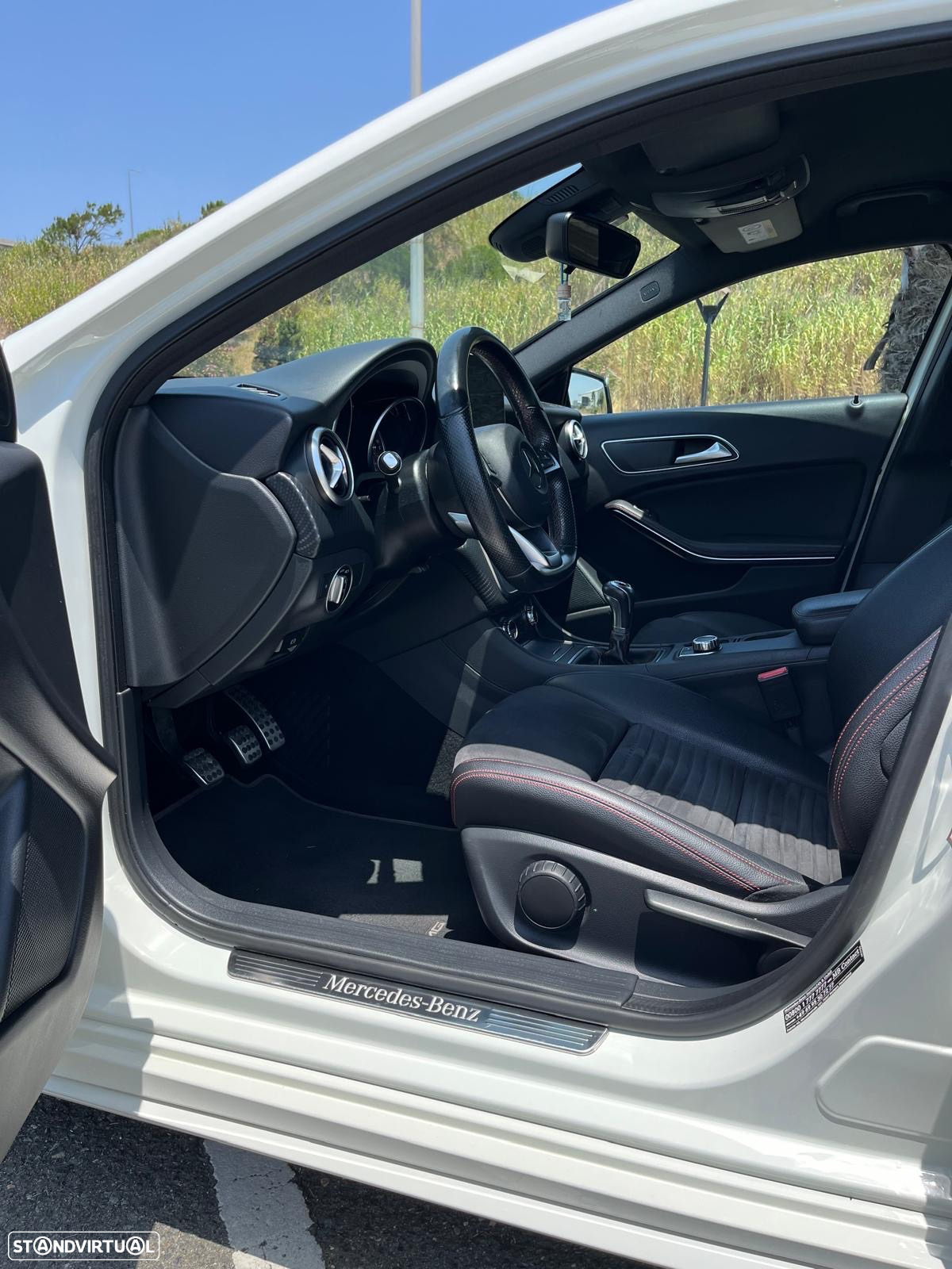 Mercedes-Benz A 180 d AMG Line - 5