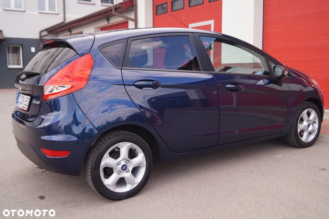 Ford Fiesta 1.25 Ambiente EU5 - 5