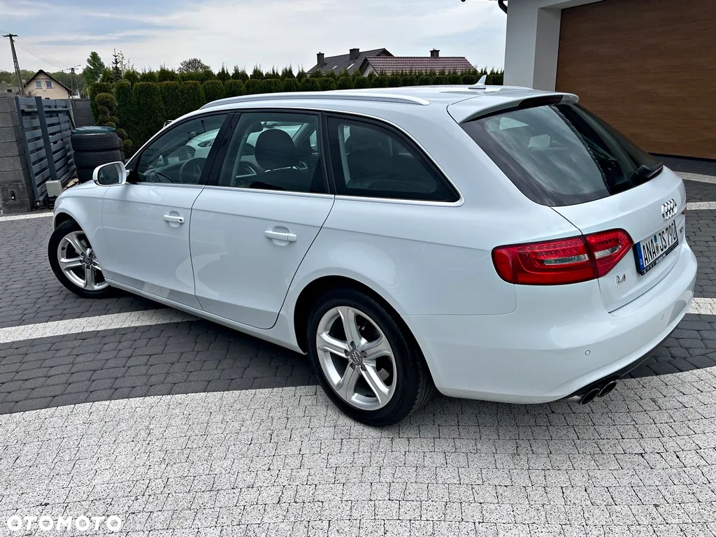 Audi A4 Avant 2.0 TDI DPF multitronic Ambiente - 12