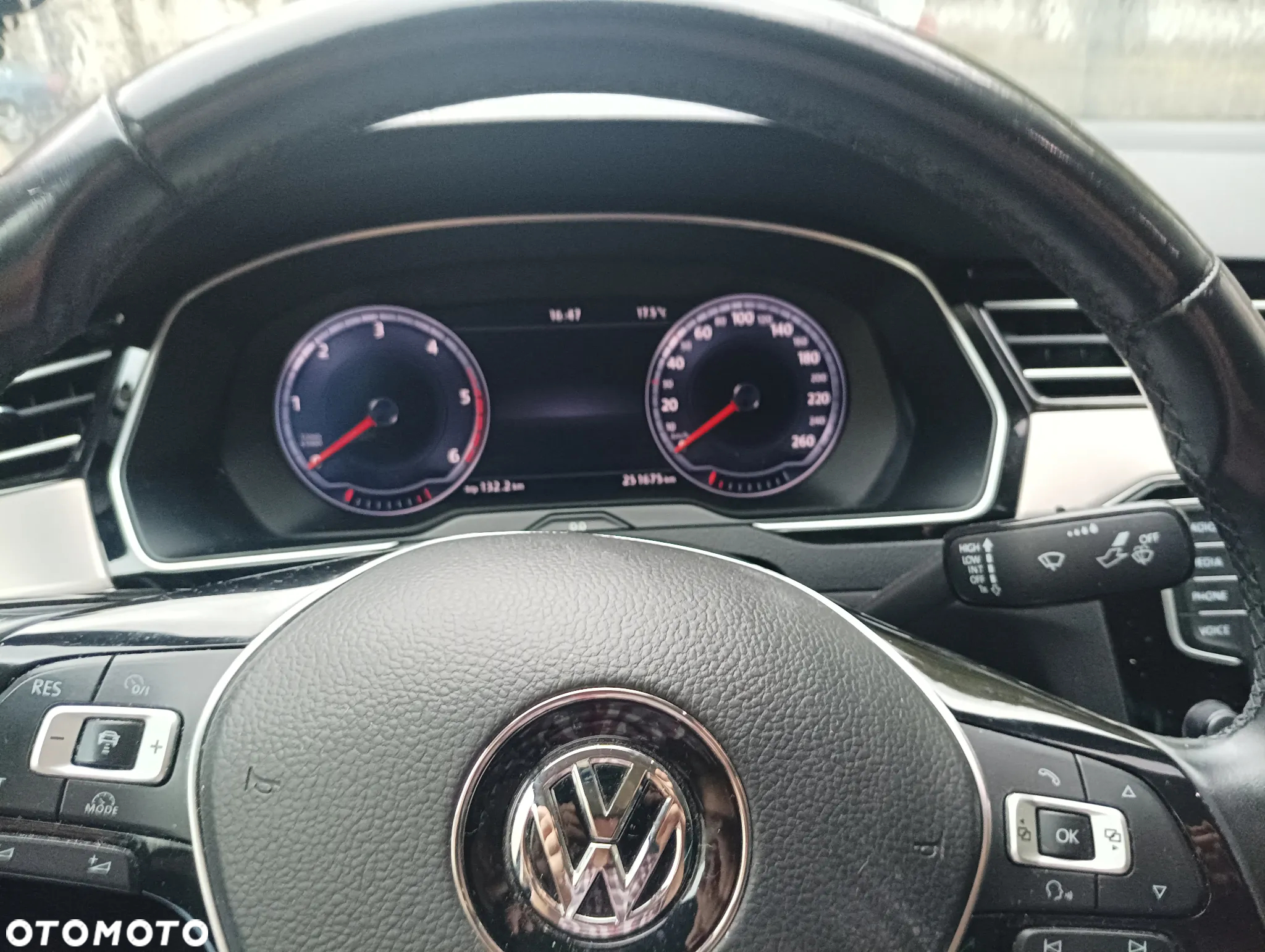 Volkswagen Passat - 7